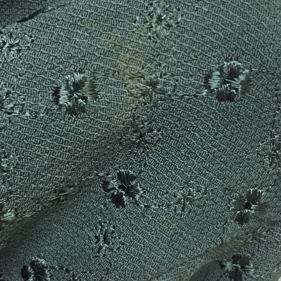 Johnny Was Collection Top Woman's Medium Green Unlined Eyelet Button Front - Picture 6 of 6